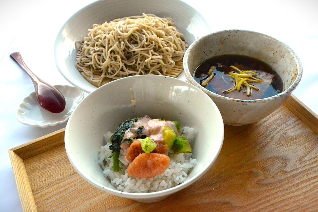 11月のレストラン新メニュー「鴨南つけそばと明太わさび丼」