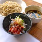 肉南つけそばと初鰹のガーリック丼